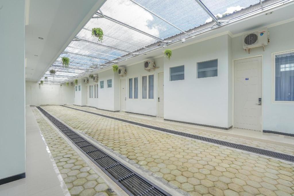 Oyo 477 Raka Residence Syariah Purwoharjo Banyuwangi Banyuwangi  Zewnętrze zdjęcie